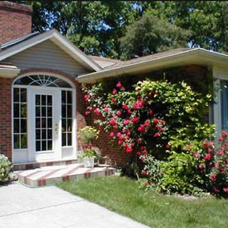 Bed and Breakfast Dorchester House à Niagara Falls Extérieur photo